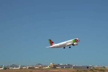 El Ejército del Aire pone a prueba sus capacidades en el cielo de Telde/Antonio Rico.